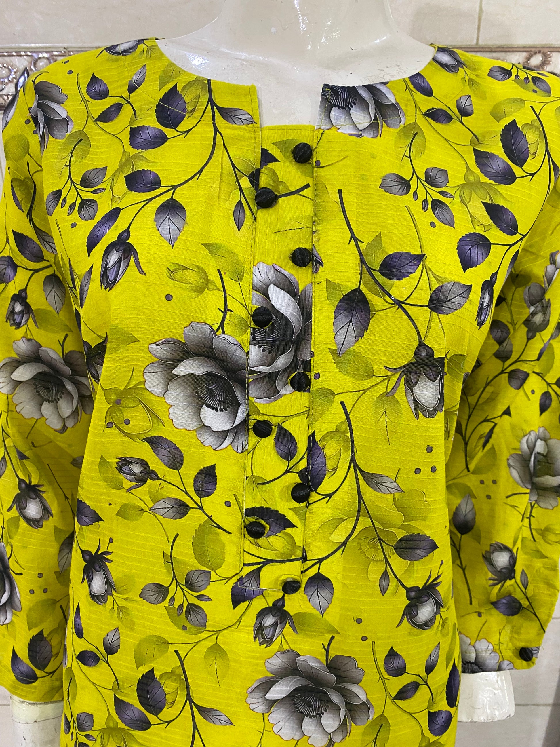 floral stitched 2-piece lawn suit for women – summer ready-to-wear by R&M Textile