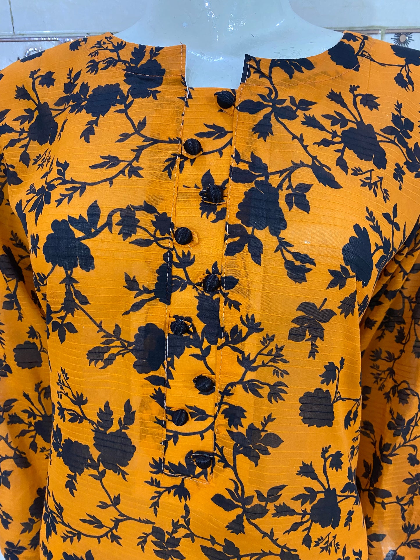 floral stitched 2-piece lawn suit for women – summer ready-to-wear by R&M Textile