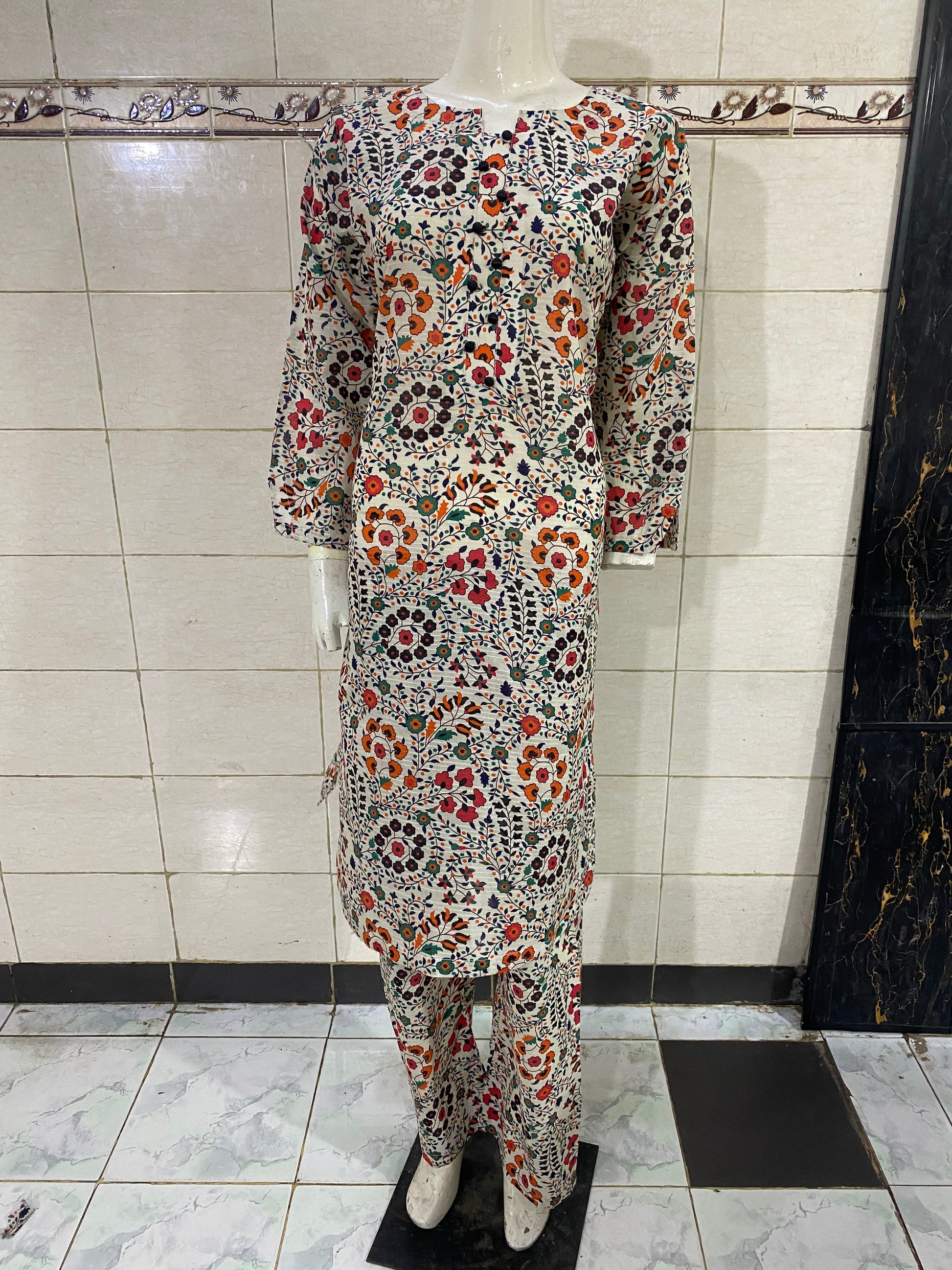floral stitched 2-piece lawn suit for women – summer ready-to-wear by R&M Textile