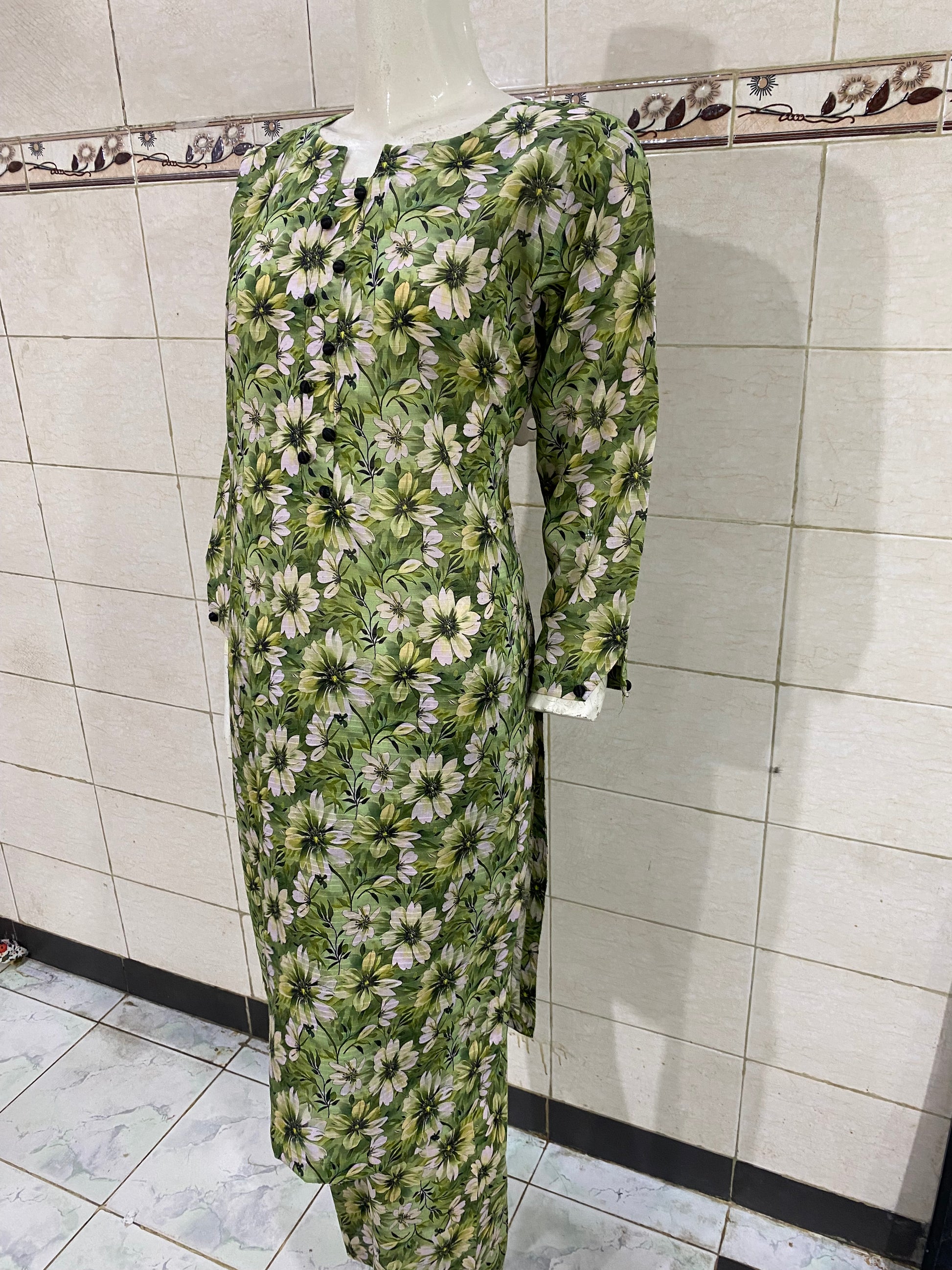 floral stitched 2-piece lawn suit for women – summer ready-to-wear by R&M Textile