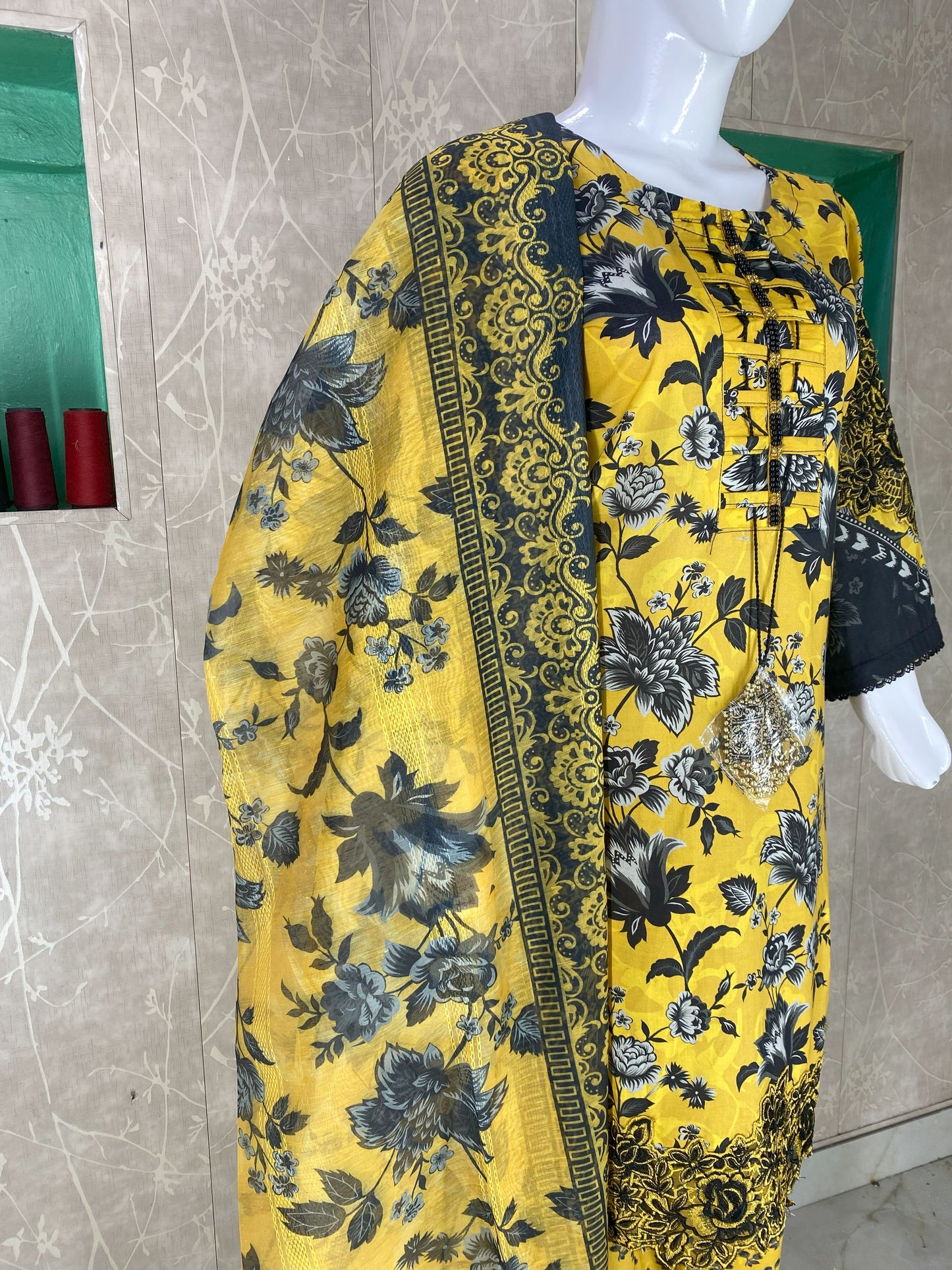 3PC Stitched Lawn Suit – Embroidered Sleeves & Daman | Fancy Tassel Neck Design