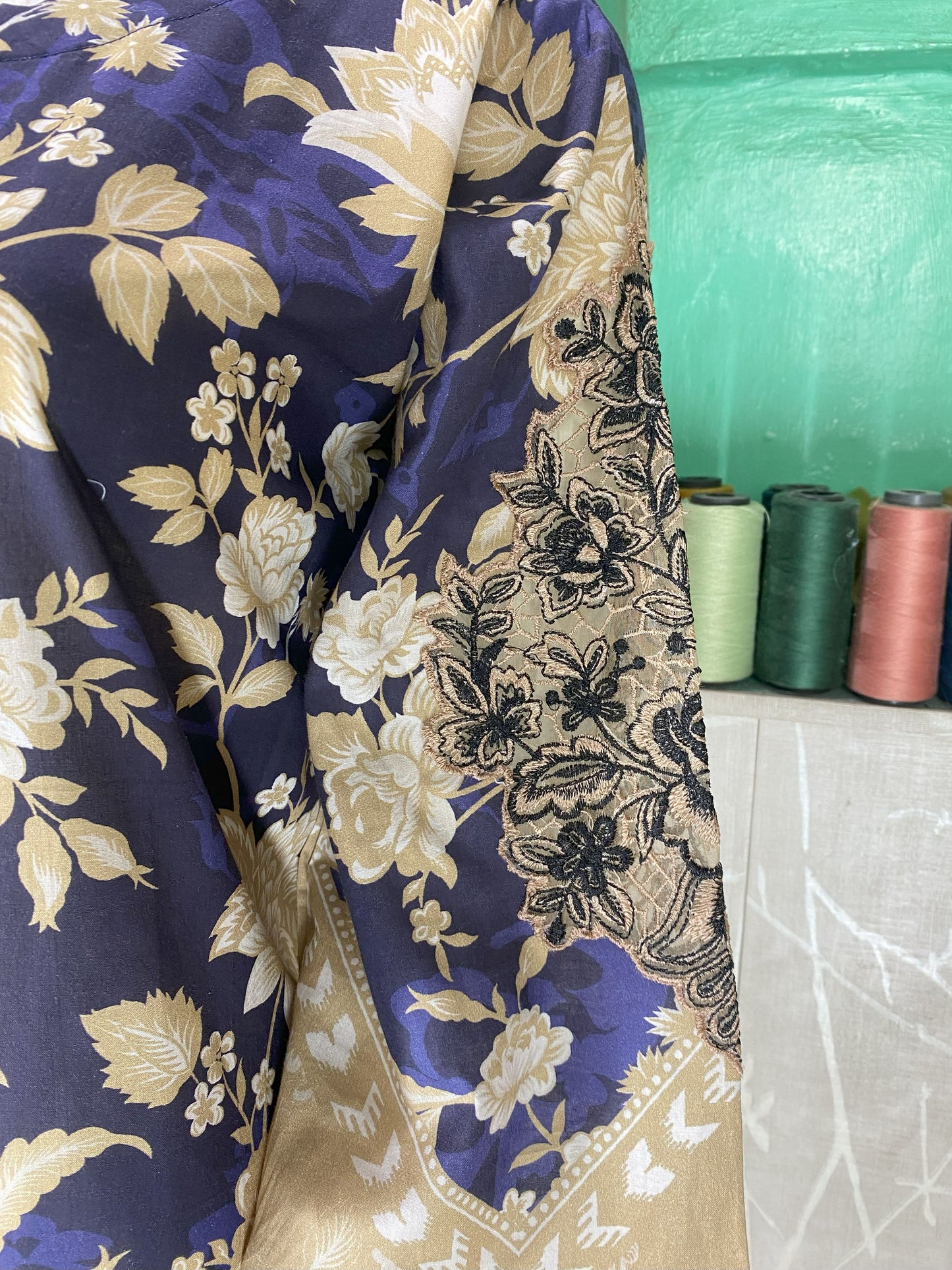 3PC Stitched Lawn Suit – Embroidered Sleeves & Daman | Fancy Tassel Neck Design